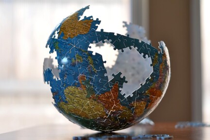 A 3d spherical puzzle of the globe